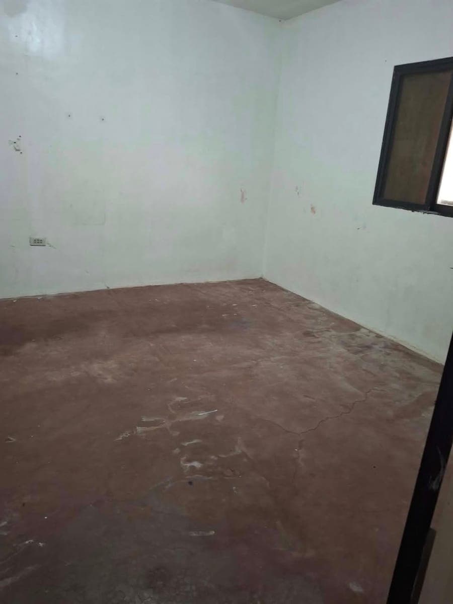 STUDIO-TYPE ROOM FOR RENT - photo 1