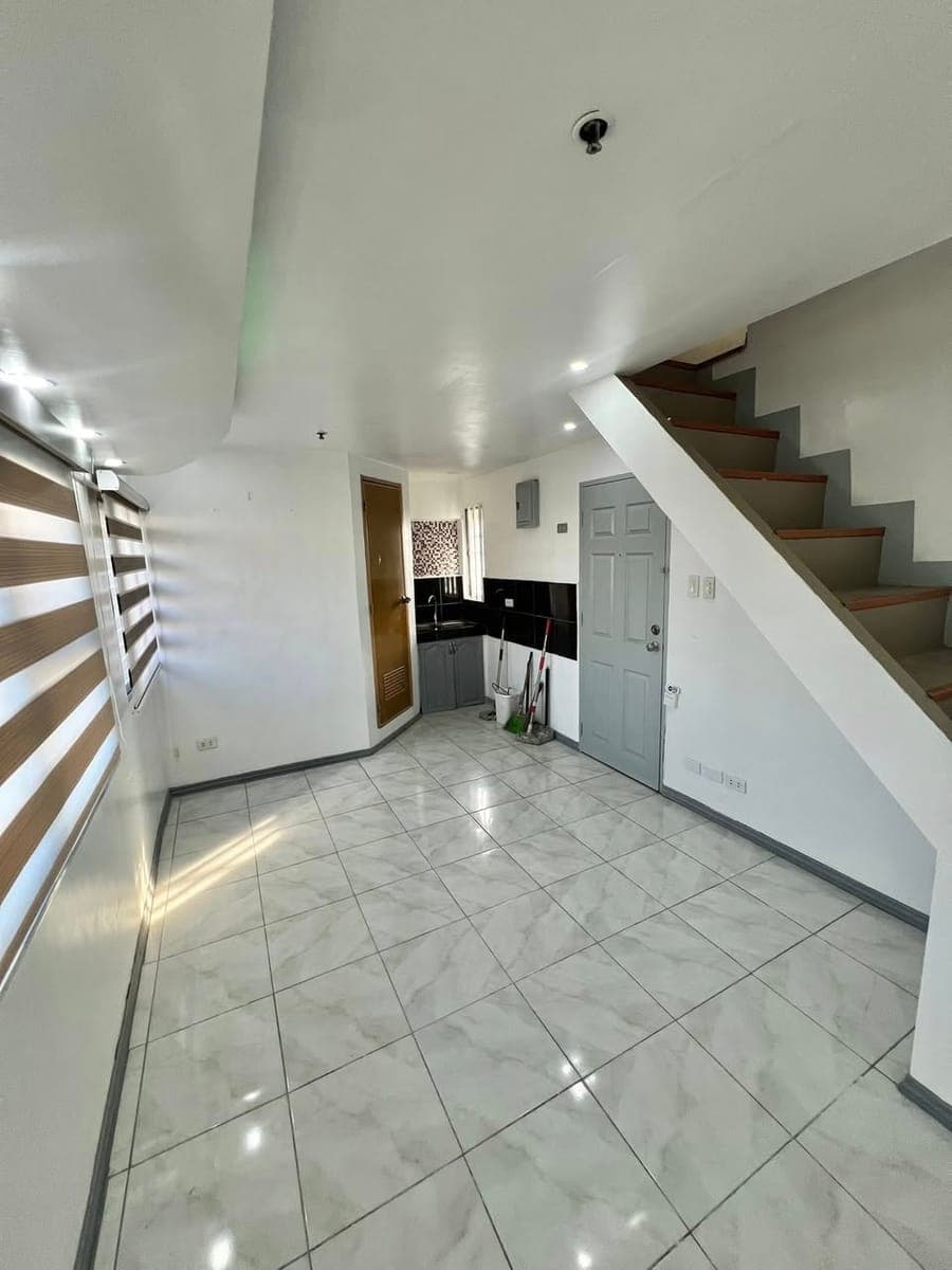 2BR Loft type condo unit located at corner of 8F (top floor) of Theresa Tower Condominium in Cubao,... - photo 1