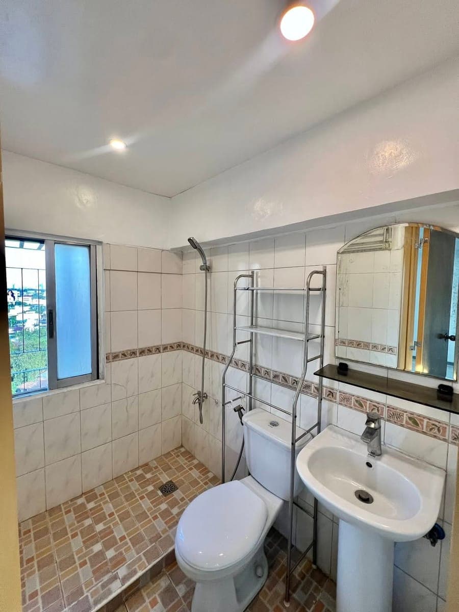 2BR Loft type condo unit located at corner of 8F (top floor) of Theresa Tower Condominium in Cubao,... - photo 5