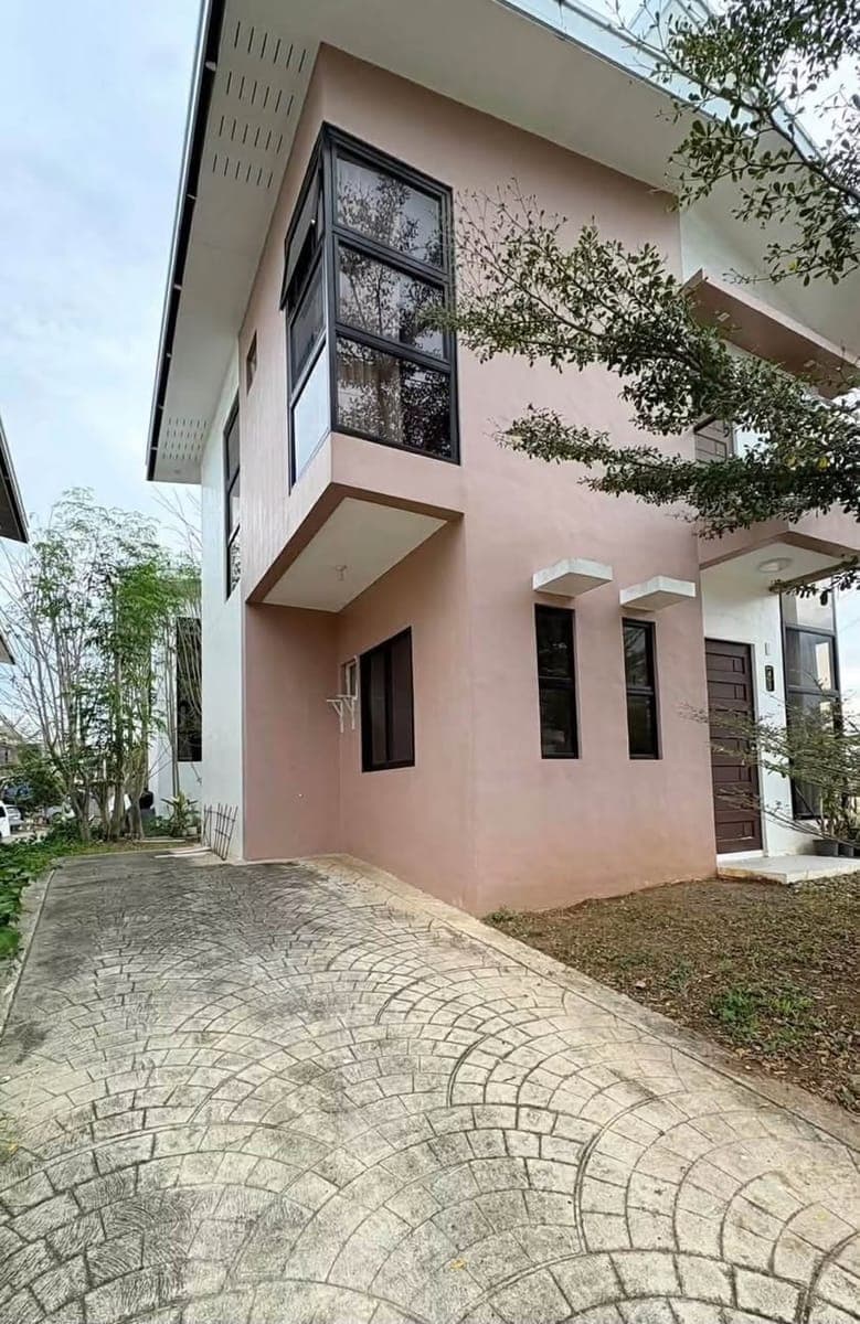 FOR RENT | Ignatius Enclave 1 – Corner Unit - photo 1