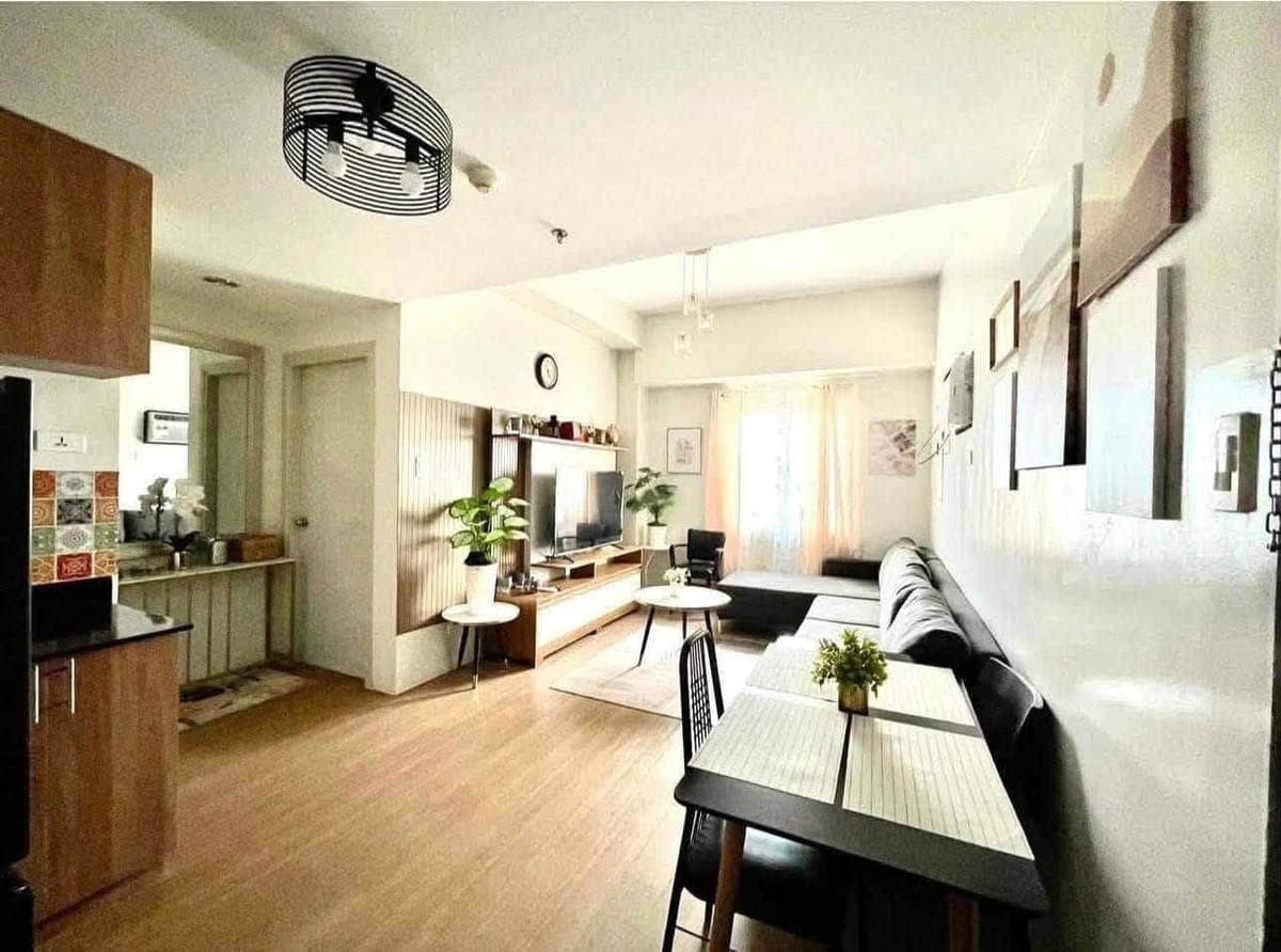 2 bedrooms condo for rent - photo 2
