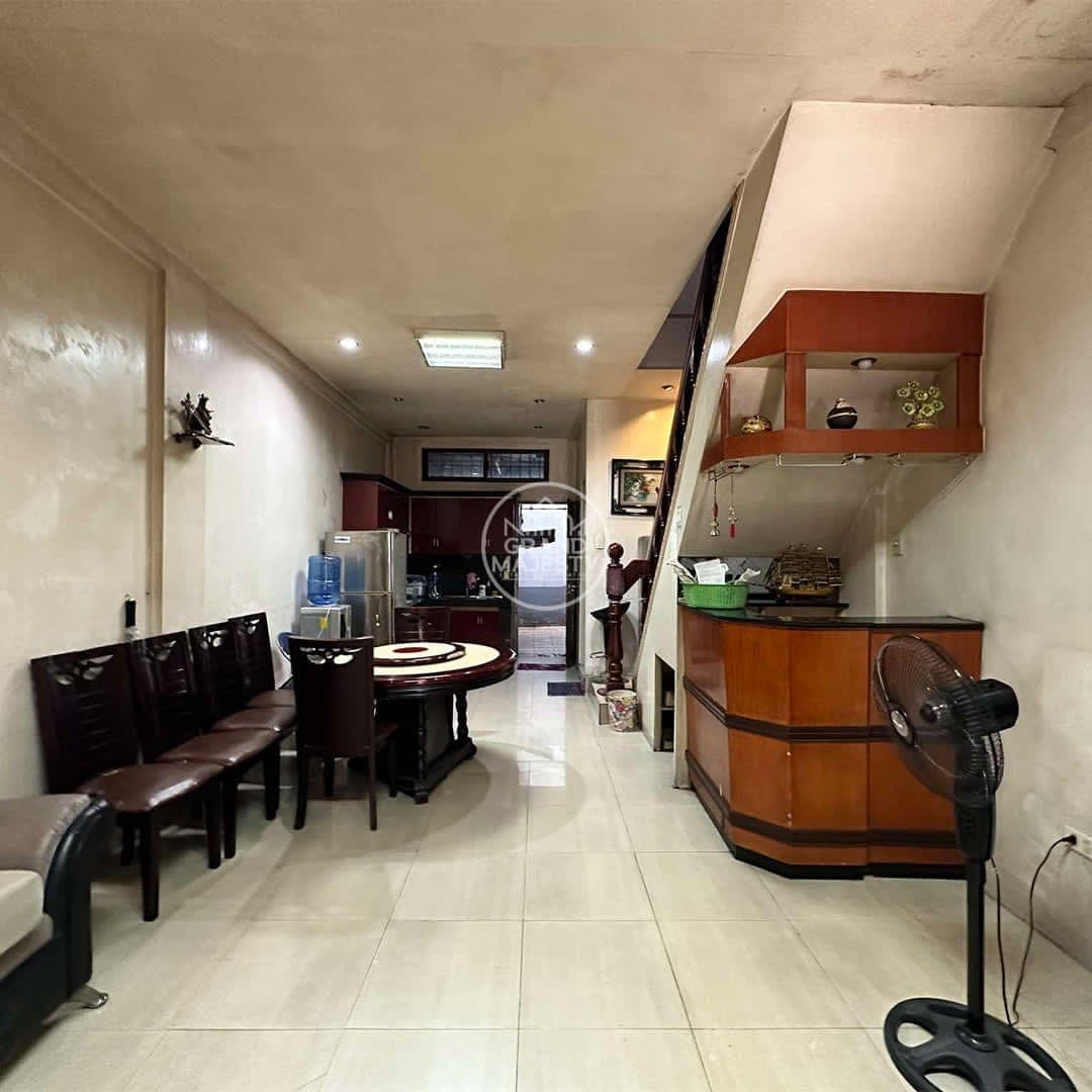 FOR LEASE HOUSE AND LOT IN SAMPALOC, MANILA - photo 1