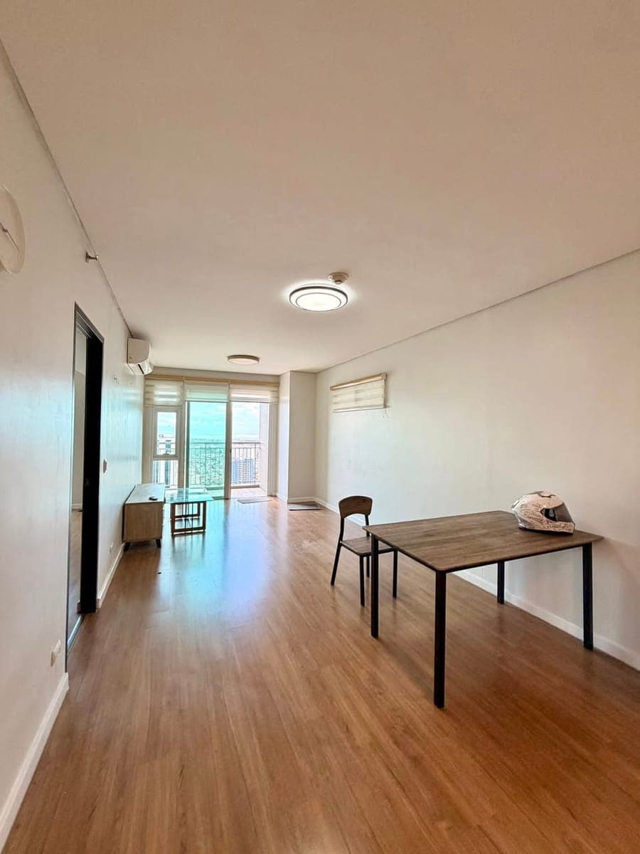 For Lease - photo 2
