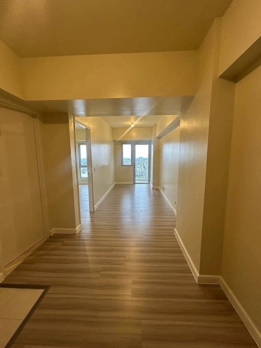 Ayala Cloverleaf Balintawak Condo Unit Available For Rent , For Lease and For Sale Rent to Own under Ayala Land - photo 2