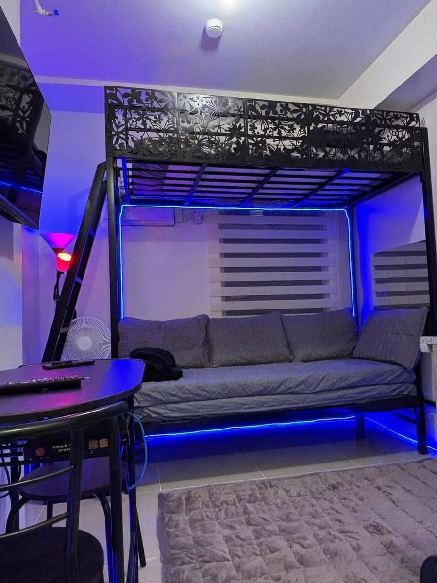 Fully Furnished Studio Condo for Rent - photo 1
