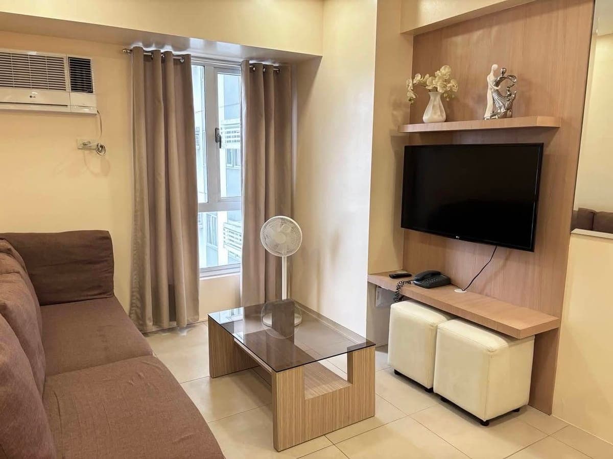*FOR RENT: 1BR Fully Furnished Condo at Avida Towers 34th Street BGC* - photo 1