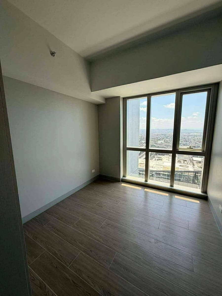 For lease: - photo 1