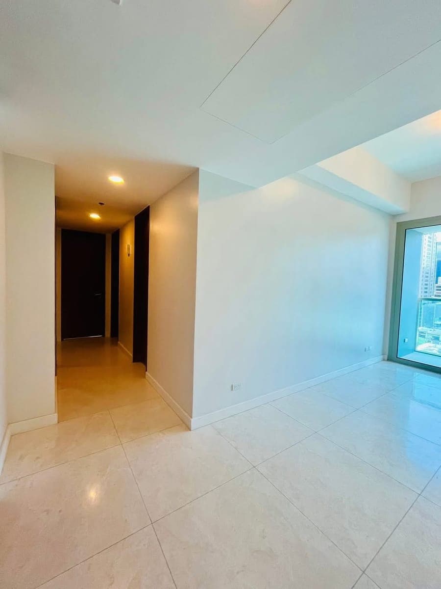 ⚠️ 2BR Condo Unit with Parking For rent in Grand Hyatt Residences BGC ⚠️ - photo 5