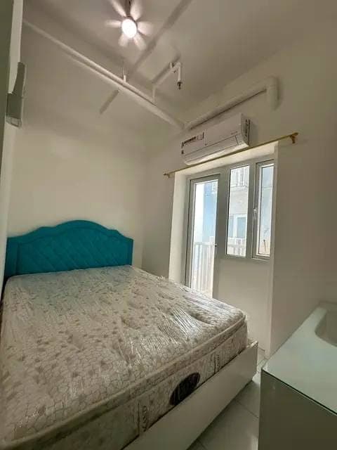 UNIT and Parking For Rent: - photo 2
