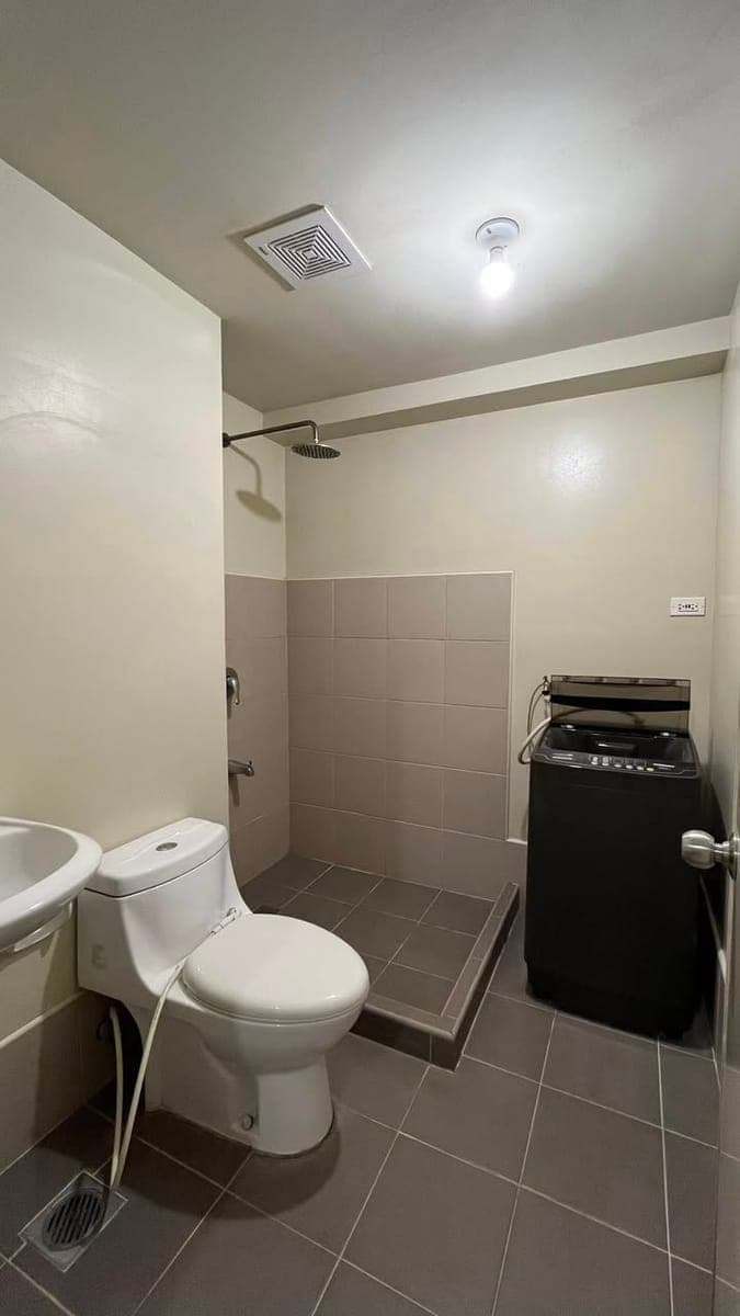 🏙️ FOR RENT — Avida Turf Tower 1 | 5th Floor - photo 4