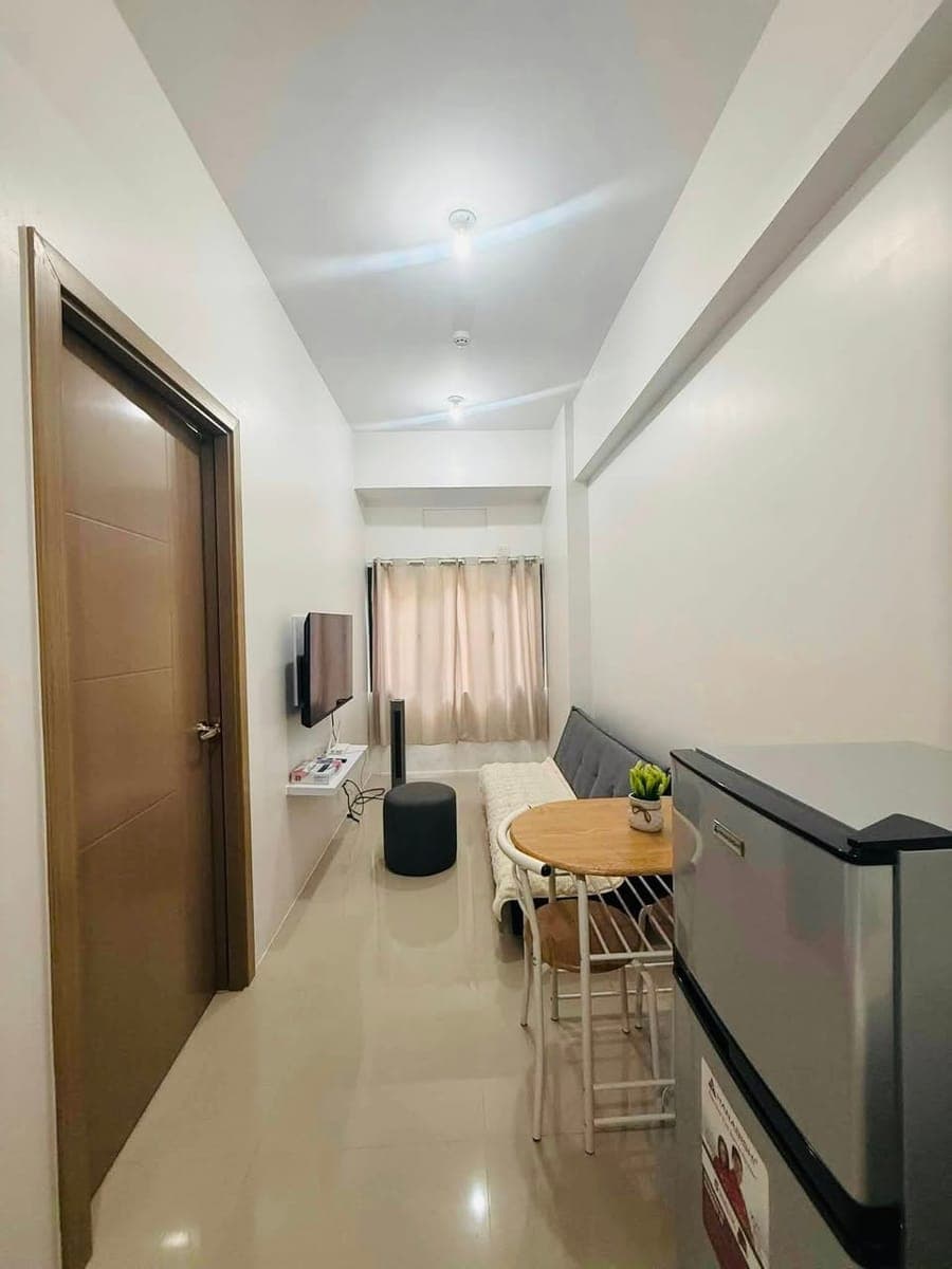 My 1 Bedroom Fully Furnished Condo is now Available for Immediate Move in. - photo 4