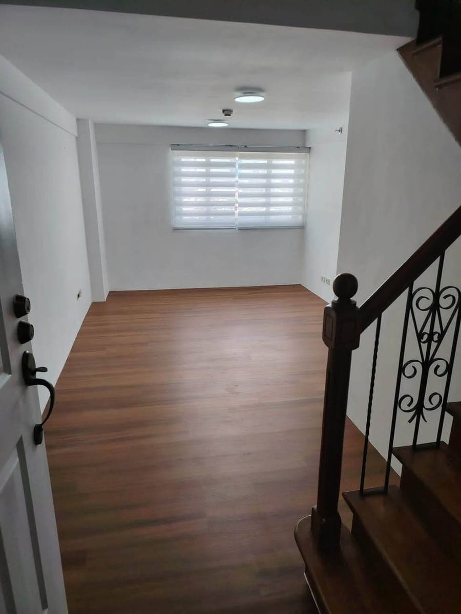 🏡✨ FOR RENT: Spacious 2-Bedroom Loft in Quezon City! ✨🏡 - photo 2