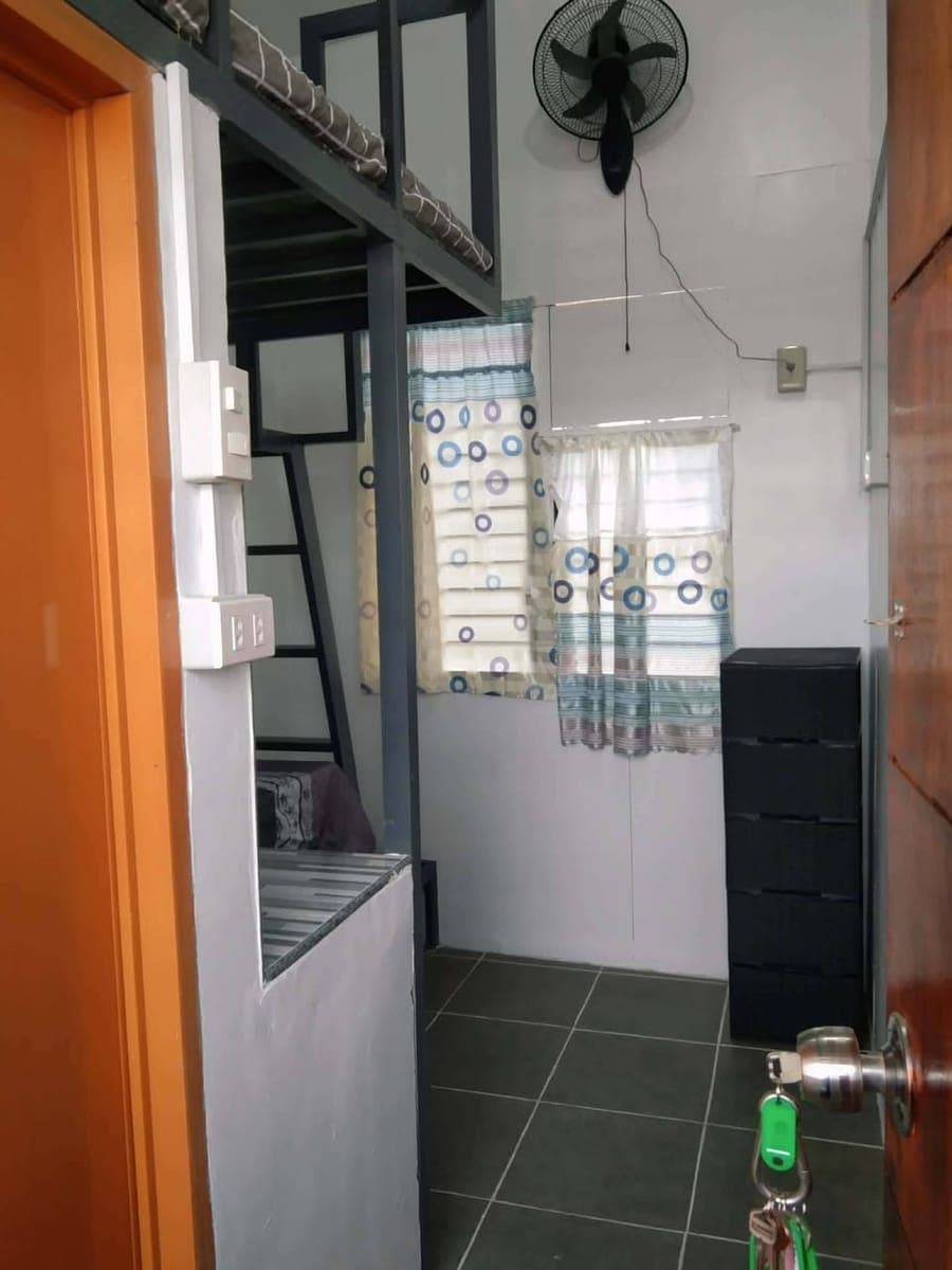 🏠 YOUR Bachelor's pad for rent - photo 3