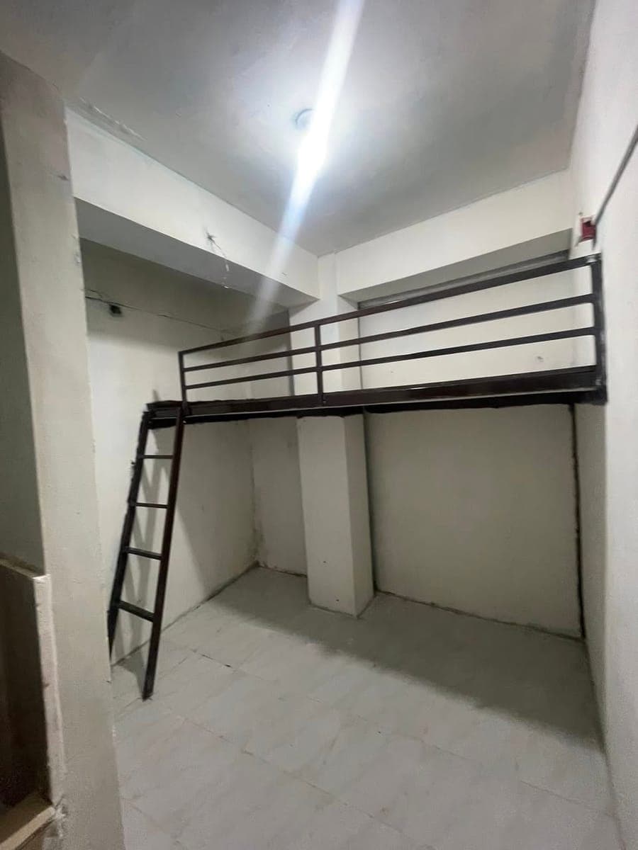 loft bed studio type - 5.5k - photo 1