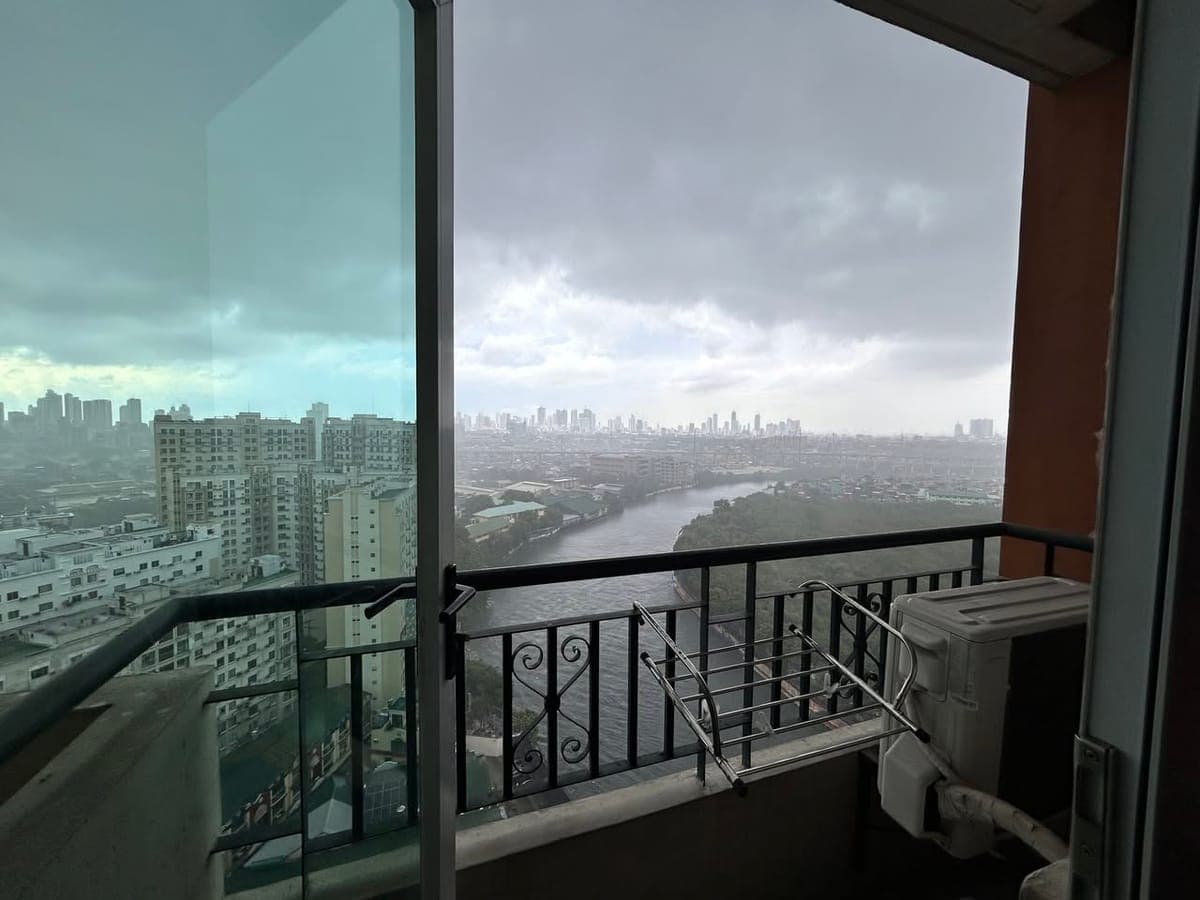 # **✨FOR RENT: CONDO + FREEBIES✨** - photo 4