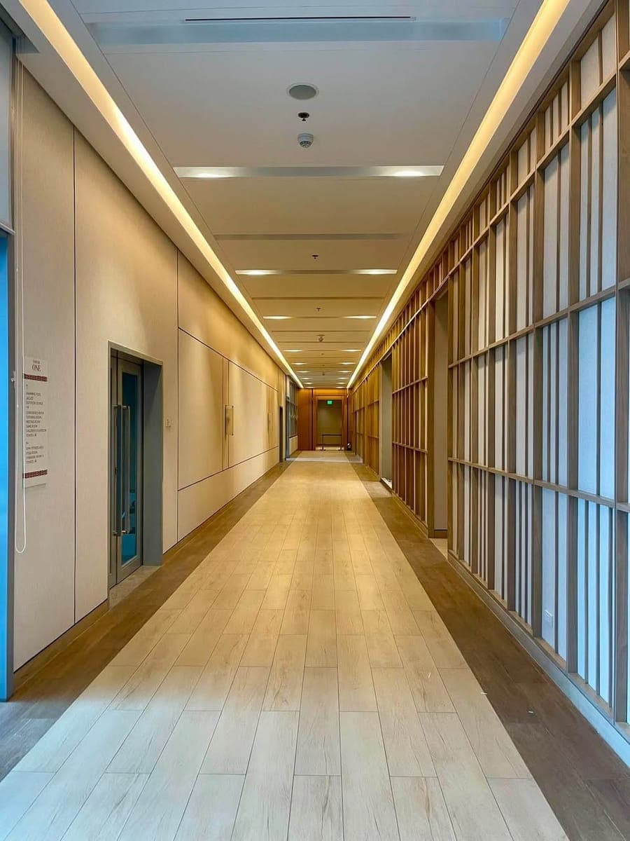 For Lease - photo 4