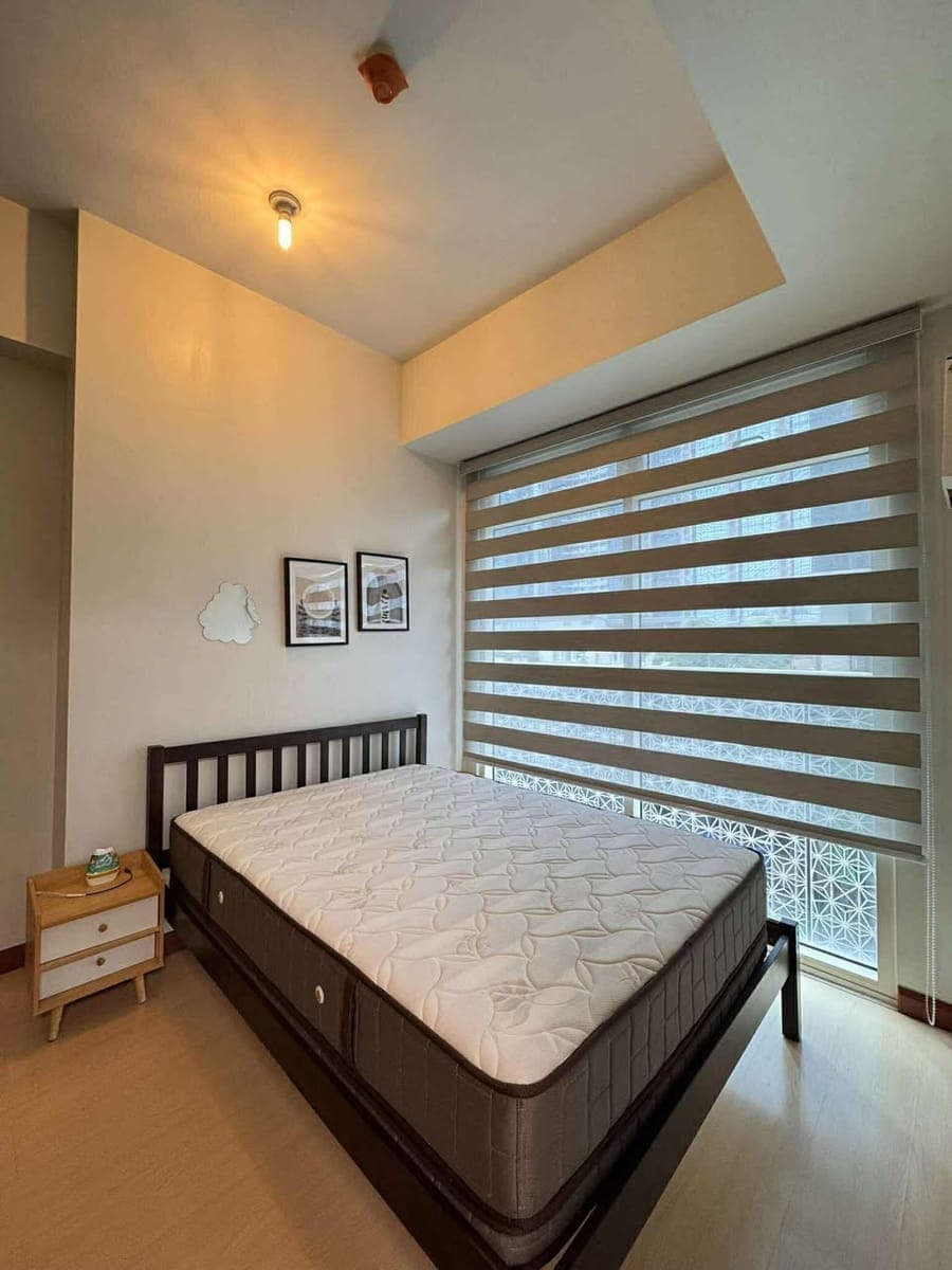 FOR LEASE: - photo 3