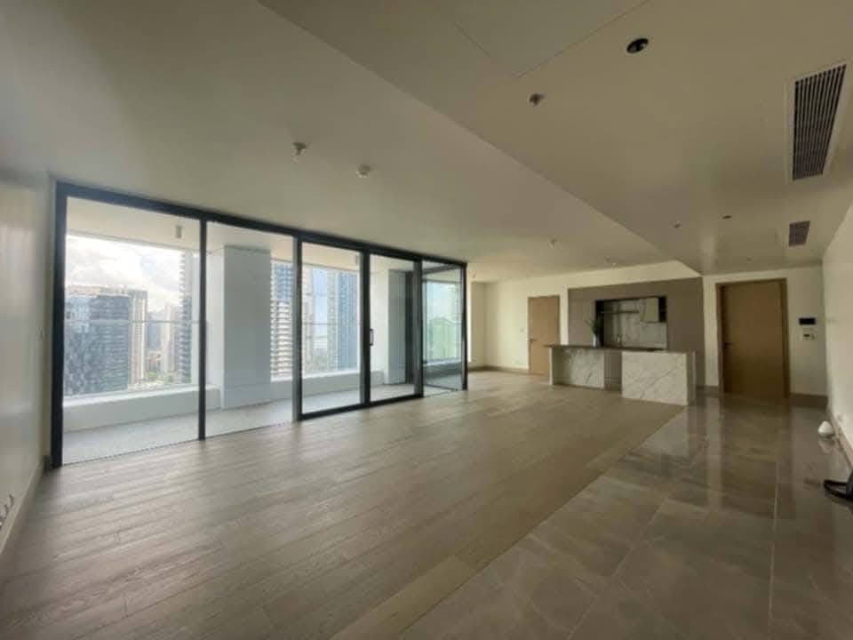 LUXURY CONDO FOR RENT - photo 2