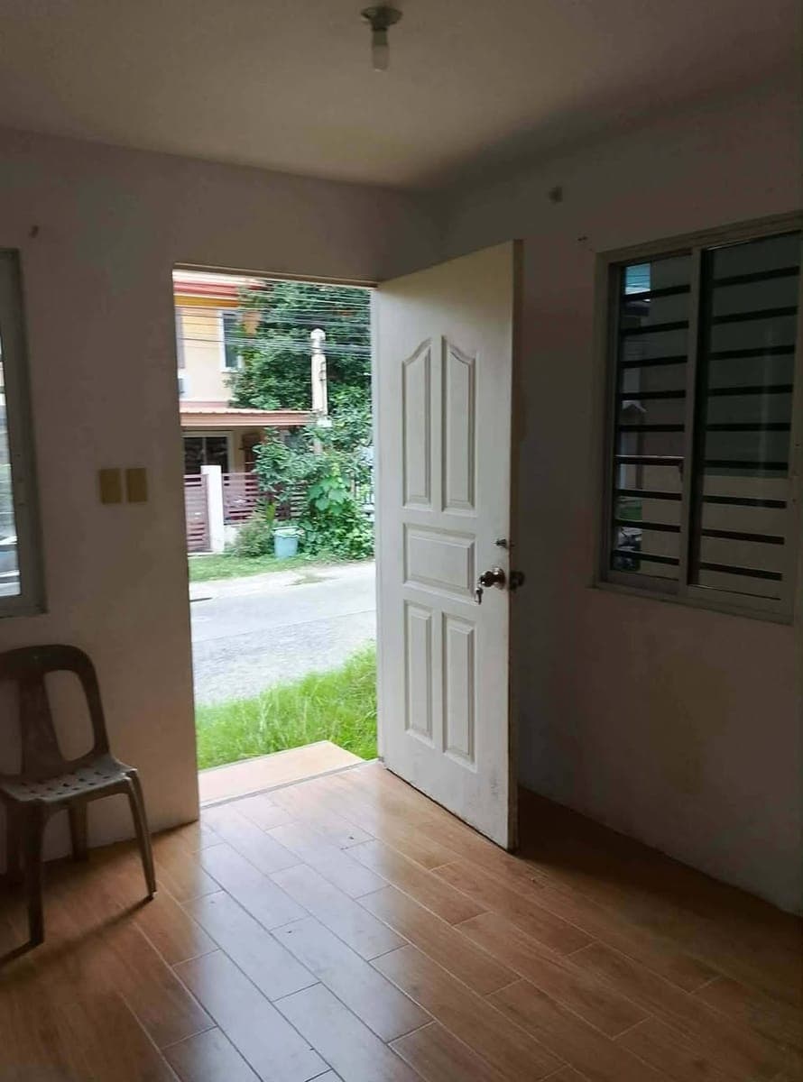 House for Rent Uptown - photo 5