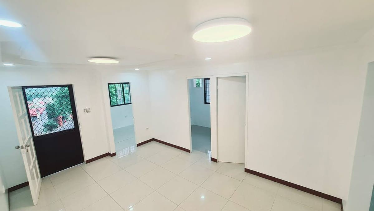 **HOUSE FOR RENT** - photo 4