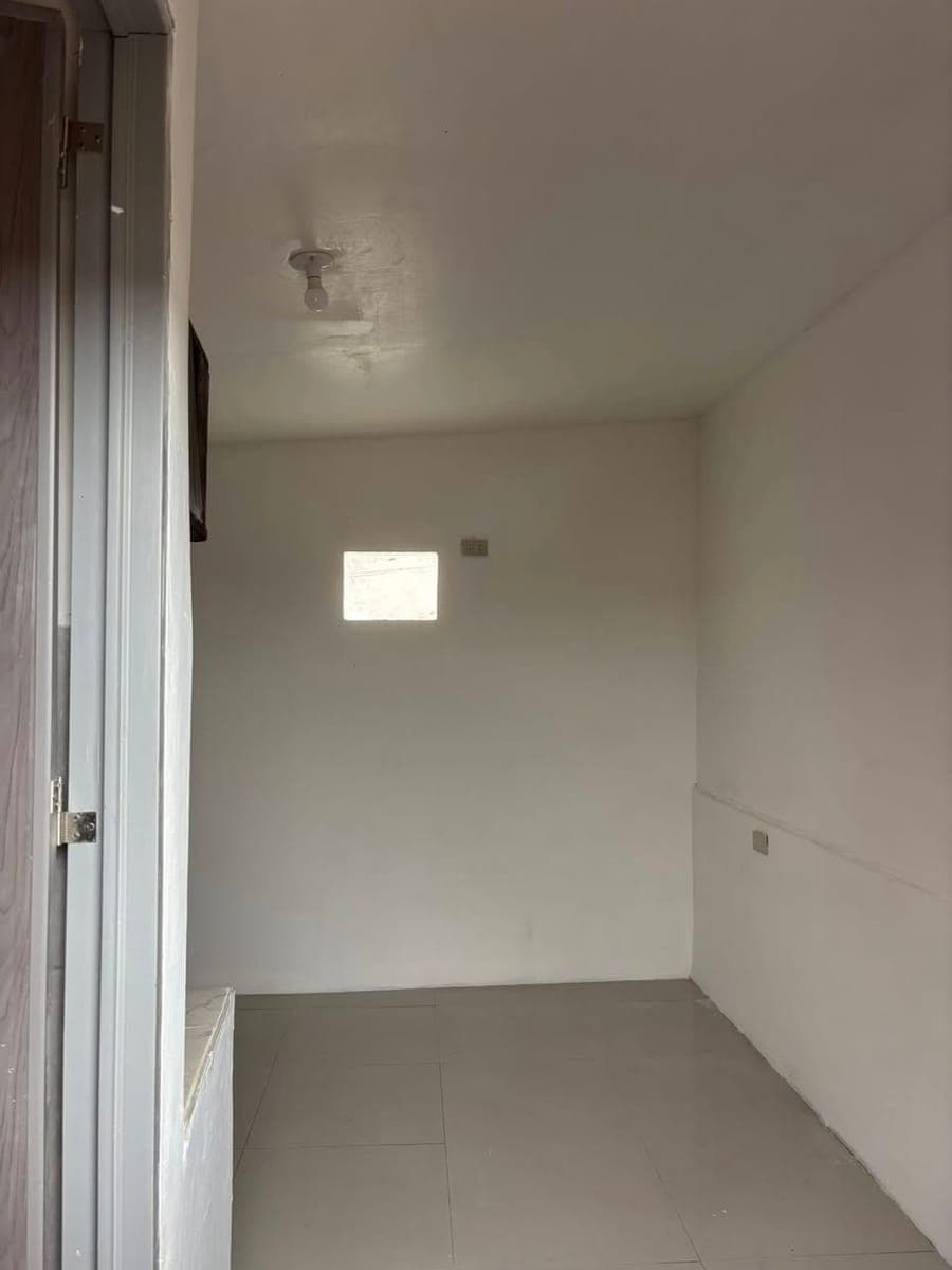 UPDATE: ALREADY RESERVED - photo 3