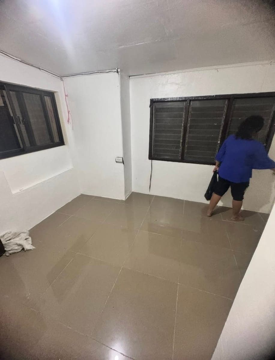 ROOM FOR RENT! - photo 2