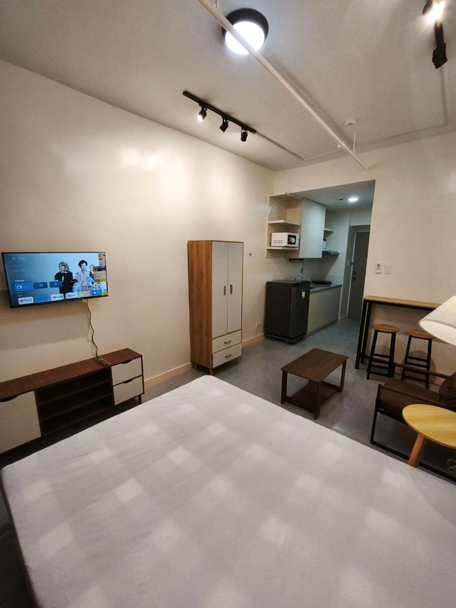 **FOR RENT STUDIO CONDO & PARKING UNITS** - photo 5
