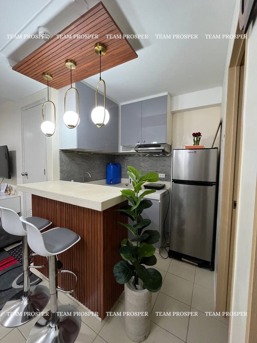 🏢 Fully Furnished 2-Bedroom Condo Unit for Rent - photo 4