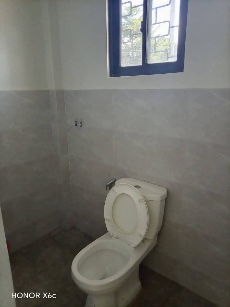 APARTMENT UNIT 2ND LEVEL - photo 3