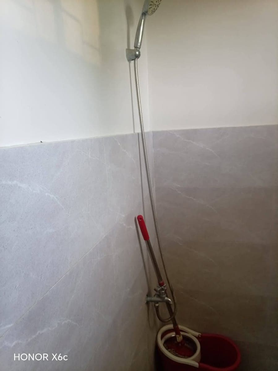APARTMENT UNIT 2ND LEVEL - photo 5
