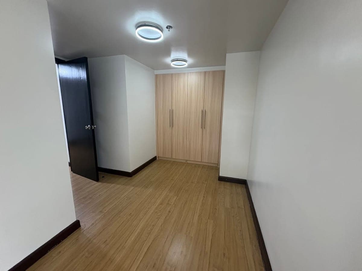 FOR RENT: - photo 4