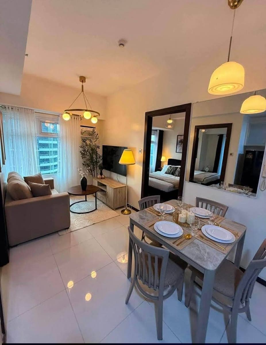 🏙️ FOR RENT – BGC CONDO UNIT 🏙️ - photo 2