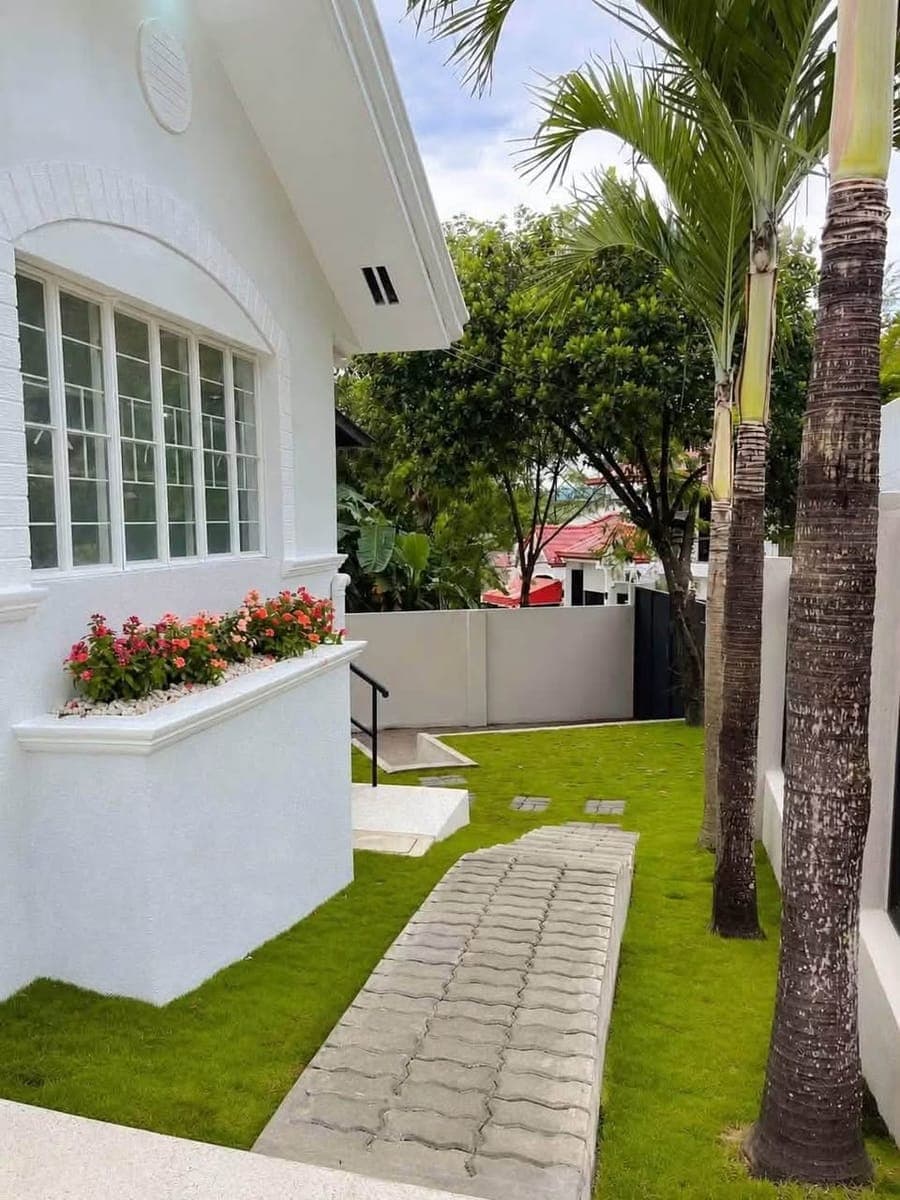 Your Own Home with Space to Grow! - photo 2