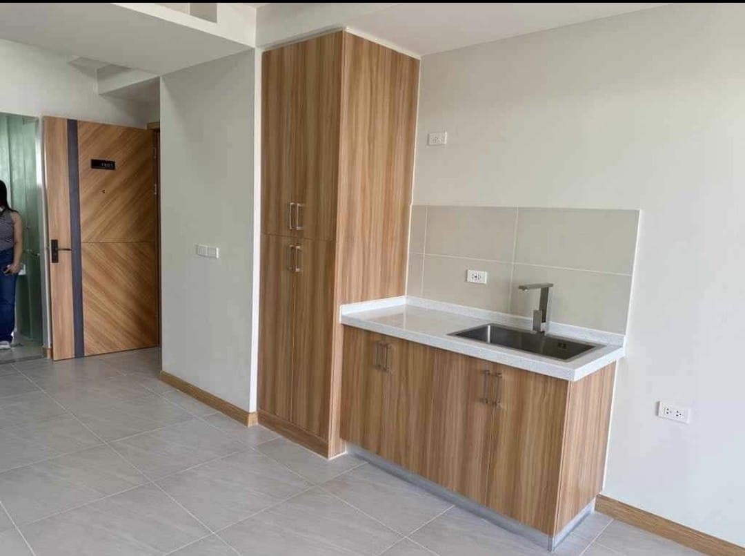 * **FOR RENT! Available now in Congressional Q.C.** - photo 3