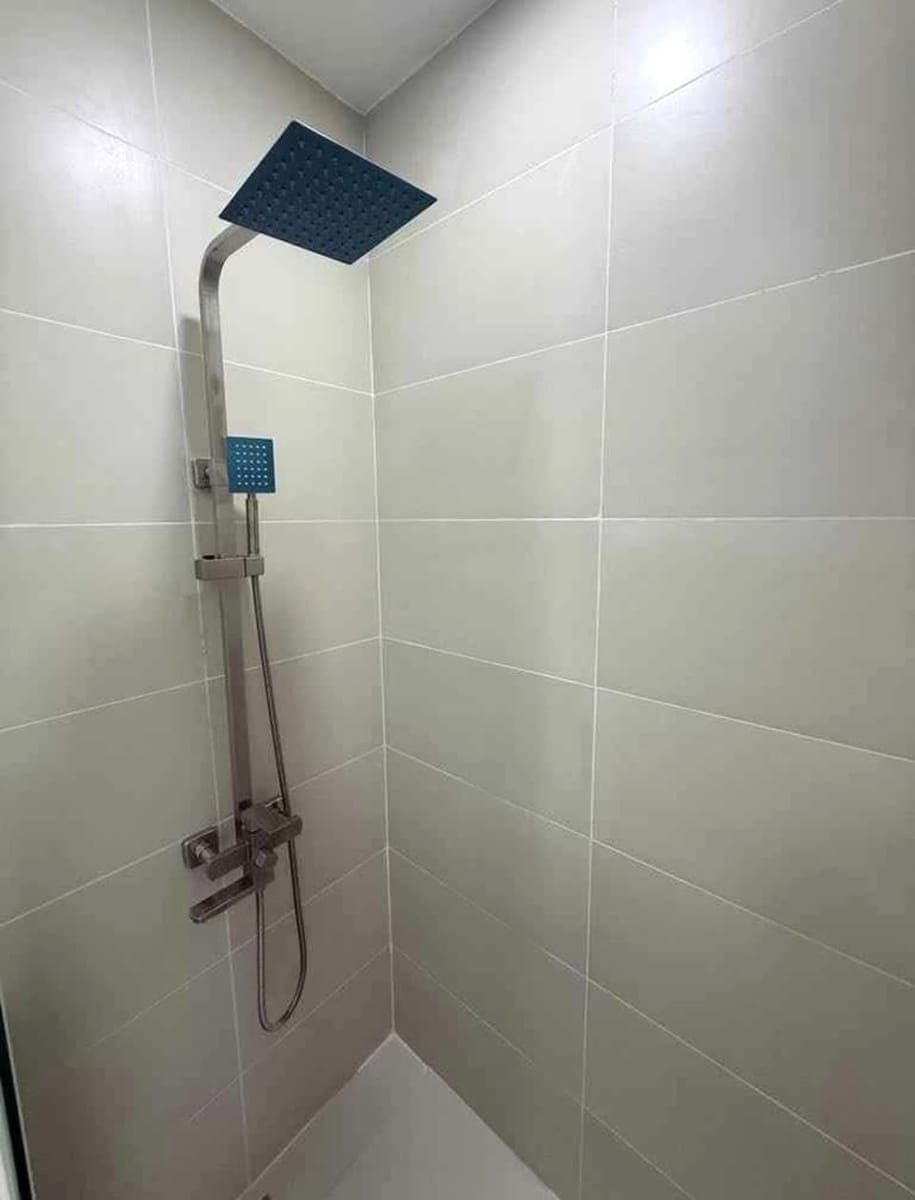 * **FOR RENT! Available now in Congressional Q.C.** - photo 5