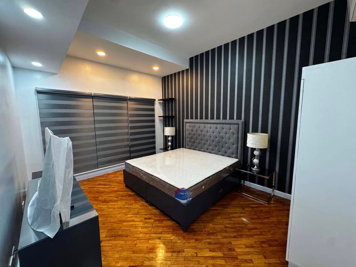 For RENT newly Renovated - photo 3