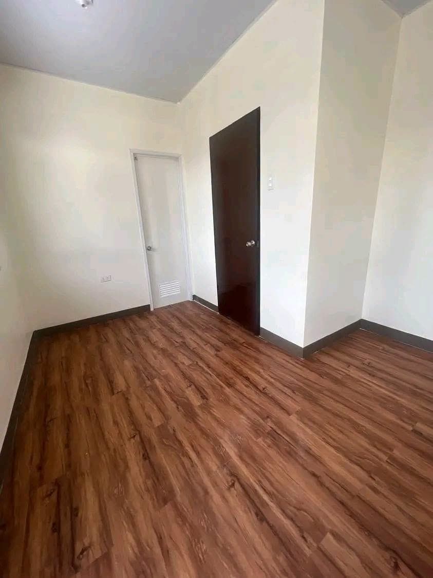 Victors subdivision House for rent - photo 4