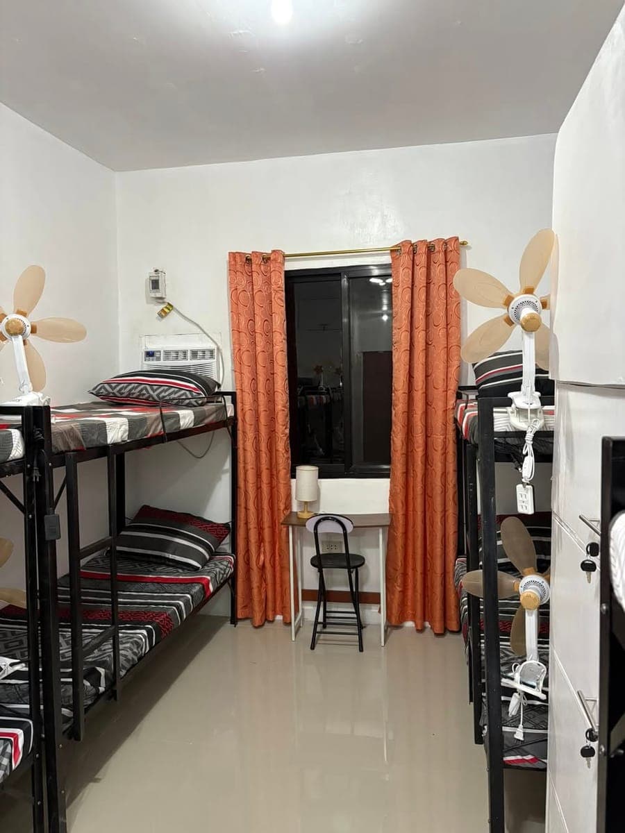Female Bedspace - photo 2