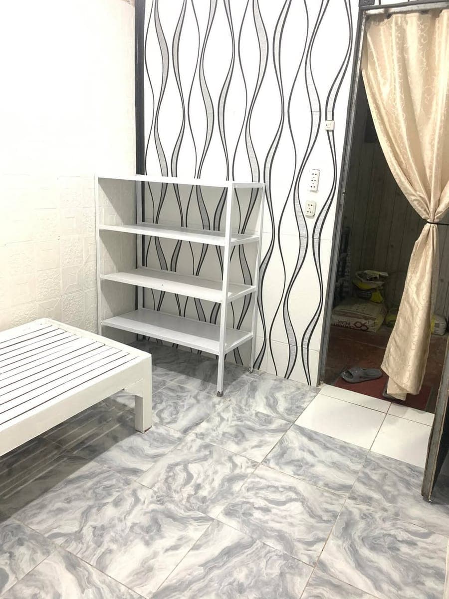 ROOM 4 RENT. - photo 3