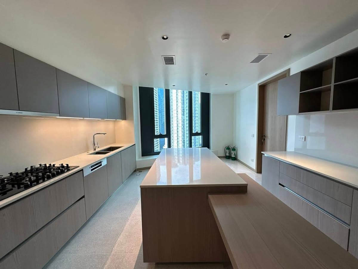 # **FOR RENT/SALE: Aurelia Residences, BGC - 3BR Signature Unit + 3 Parking Slot - East Wing Tower ** - photo 4