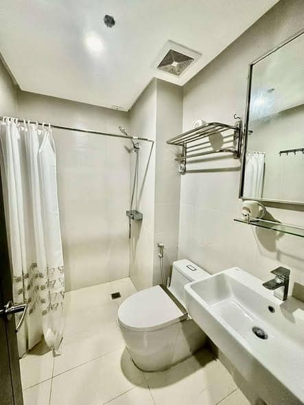 FOR RENT: FURNISHED STUDIO UNIT AT BASE LINE RESIDENCES - photo 3