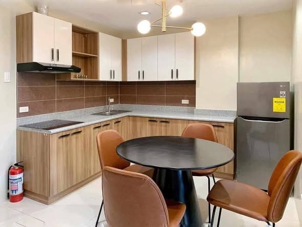 📍 The Midpoint Residences - photo 5