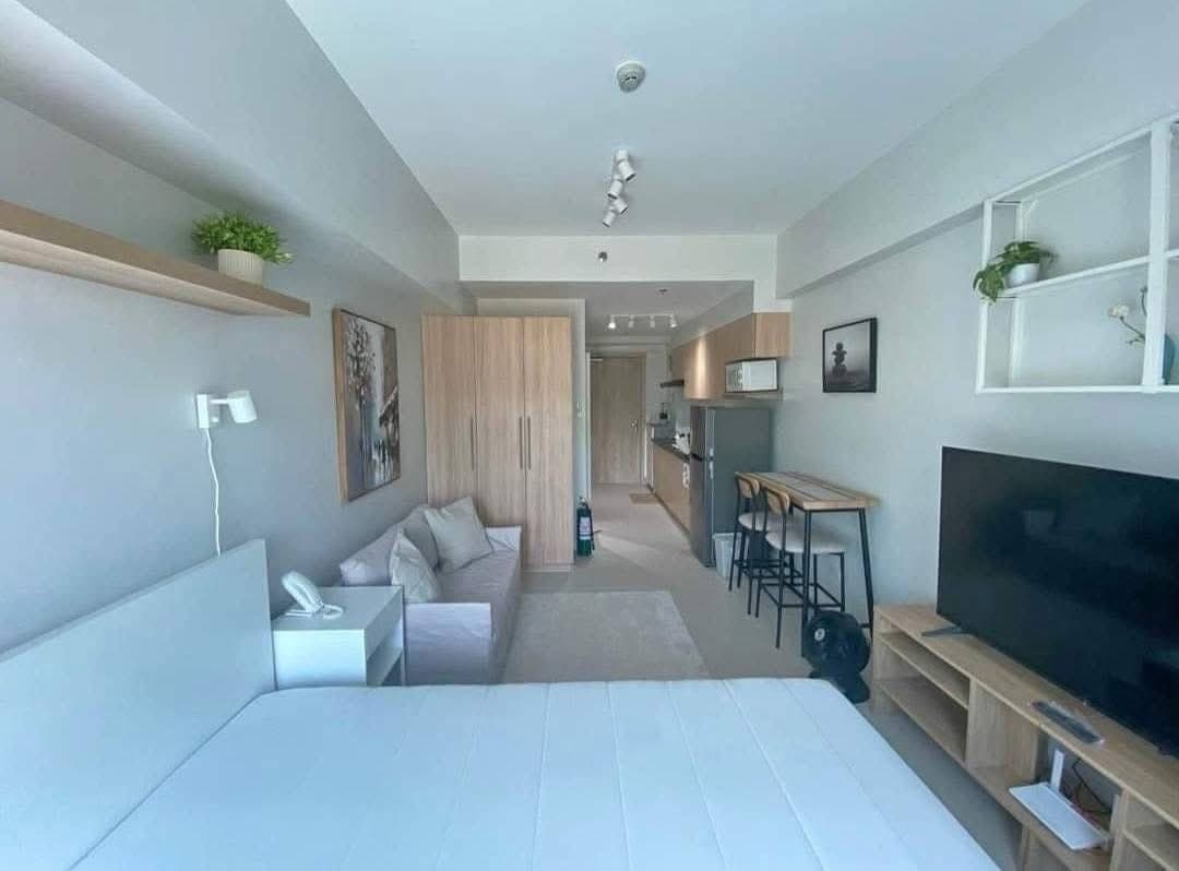 FOR RENT: PARK CASCADE STUDIO UNIT - photo 1