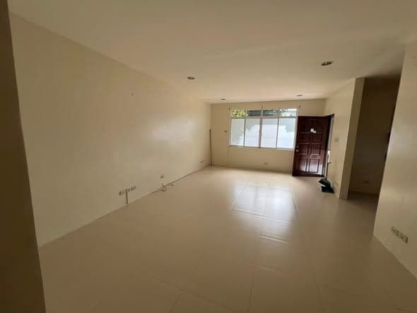 Newly vacant HOUSE FOR RENT: - photo 5