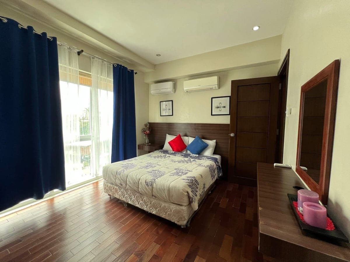 ✨FURNISHED 2-BEDROOM CONDO UNIT FOR RENT IN PADGETT PLACE, MOLAVE ST. CEBU CITY - photo 3