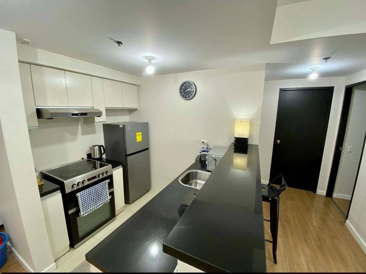 ✨FURNISHED 2-BEDROOM CONDO UNIT FOR RENT IN SOLINEA TOWERS, CEBU BUSINESS PARK CEBU CITY - photo 2