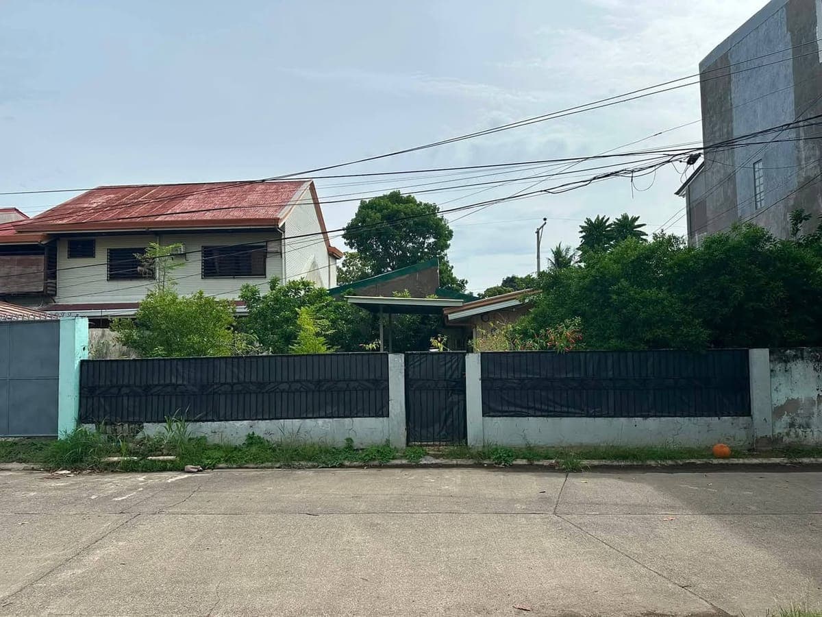 House for Rent - photo 1