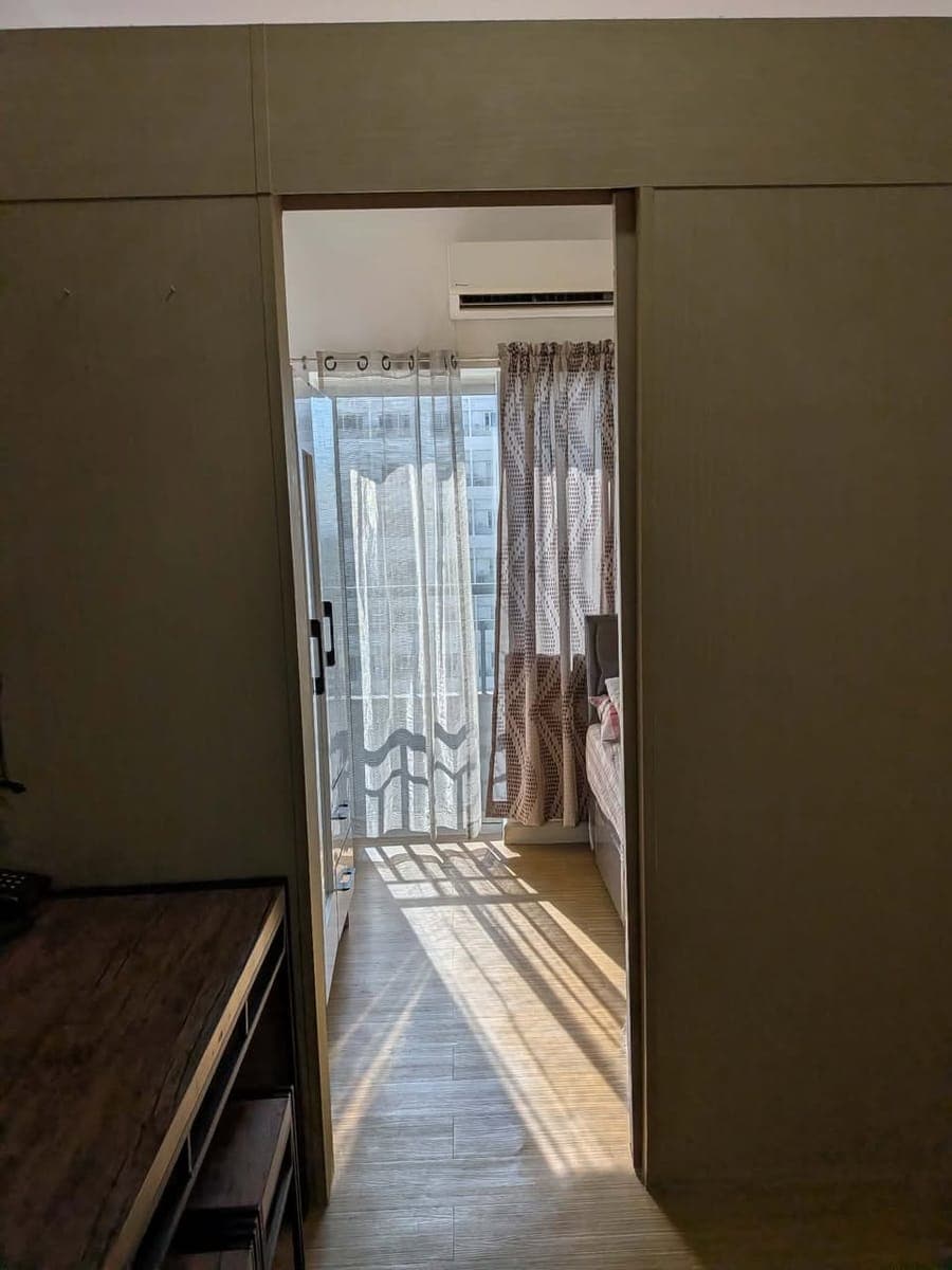FOR RENT or FOR SALE: 1BR w/ Balcony Condo Unit near C-5 - photo 2