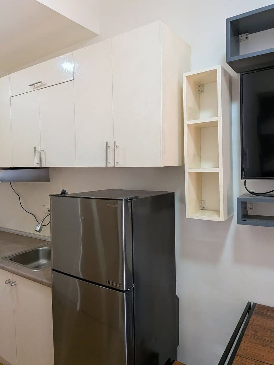 FOR RENT or FOR SALE: 1BR w/ Balcony Condo Unit near C-5 - photo 5