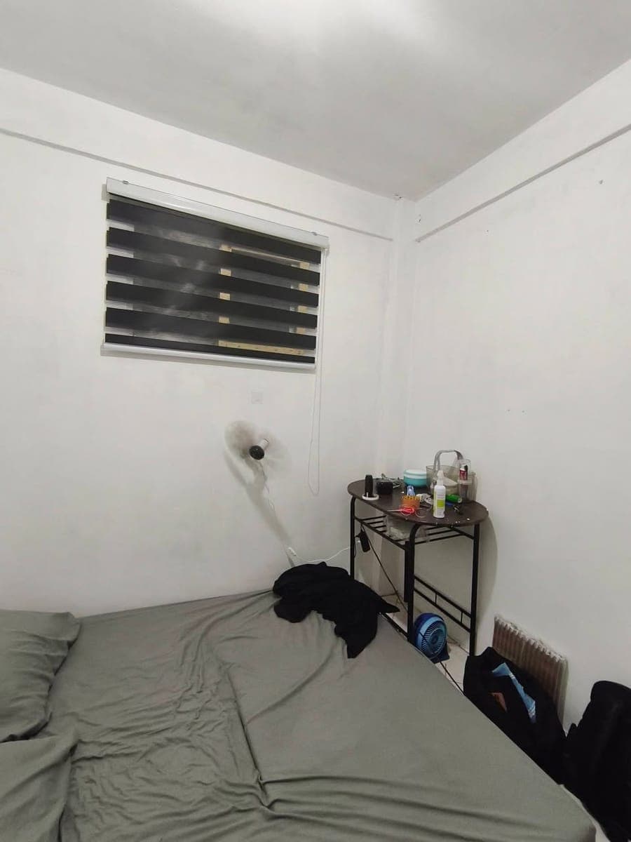 Room for rent available. - photo 1